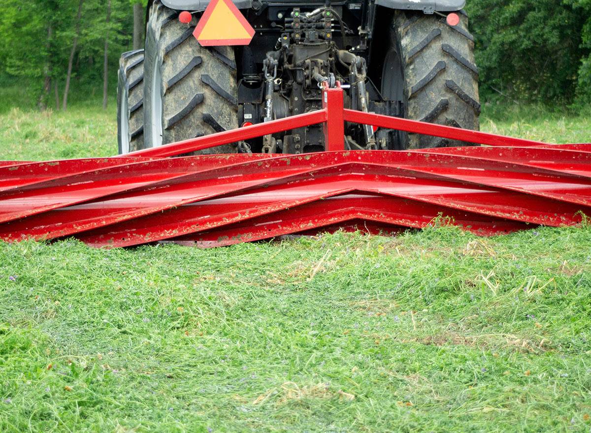 Rolling Cover Crops With Crop Roller - Advance Cover Crops